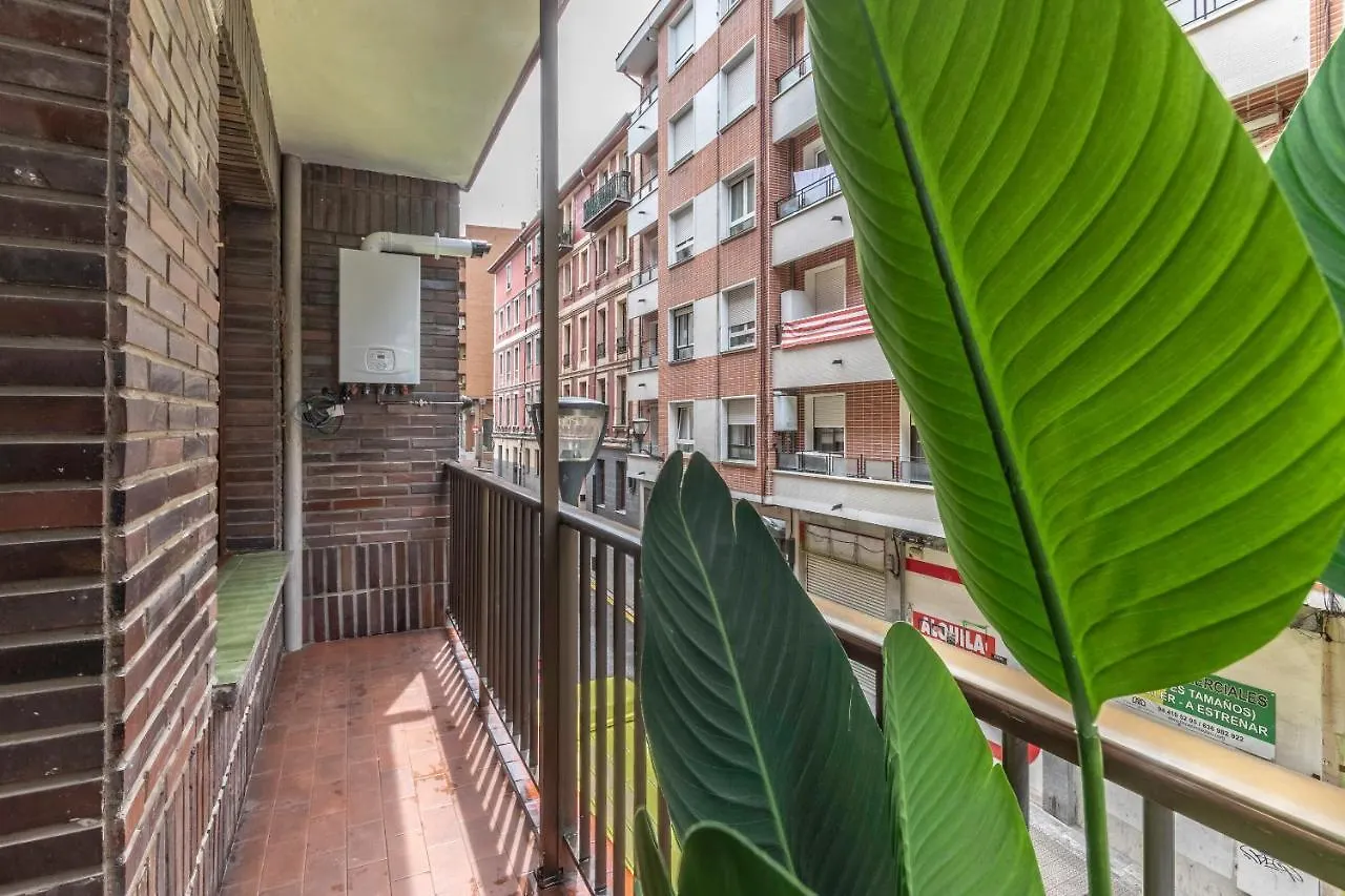 Apartment New! Lovely 4-Bedroom Loft In Bilbao Spain